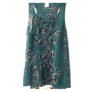 CAbi Zoe Falling flowers green peplum top L